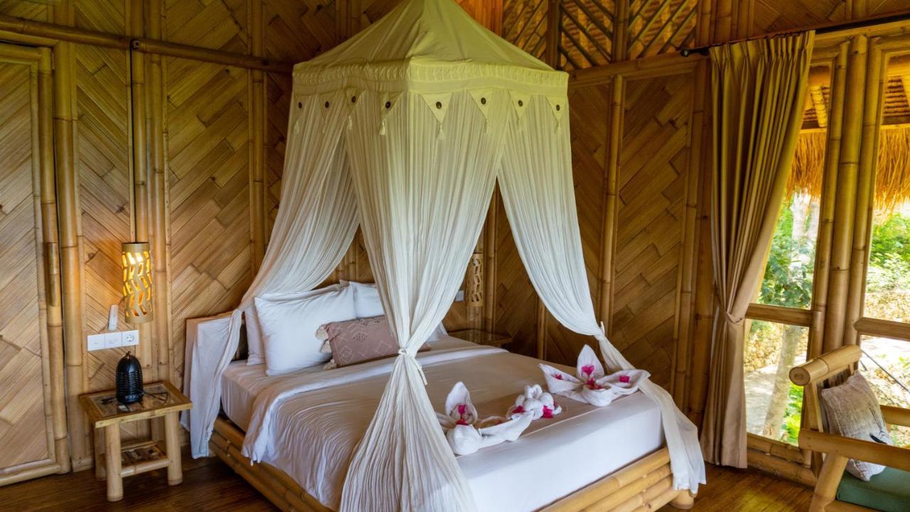 Hotel Elang Hillside Bamboo Labuan Bajo
