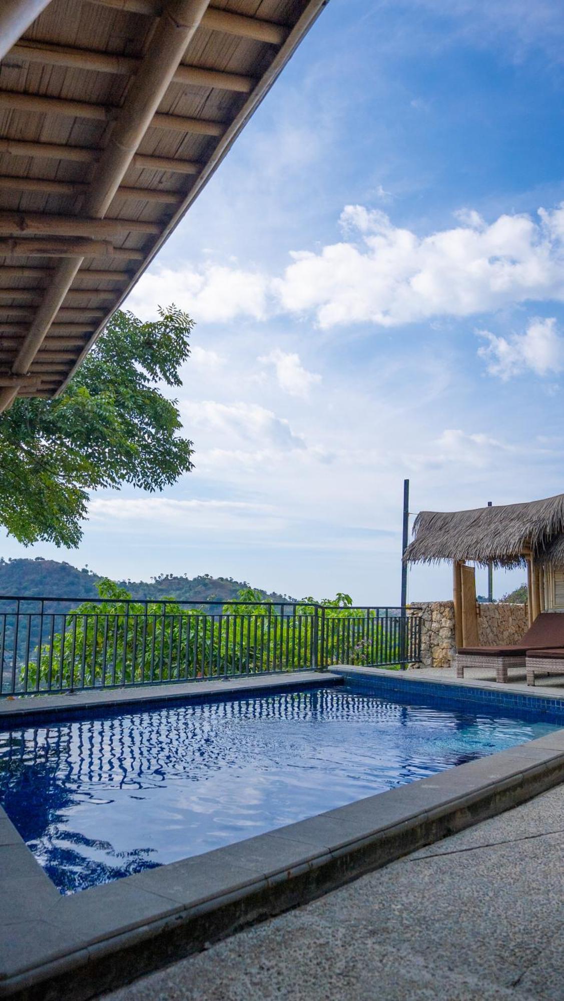 Hotel Elang Hillside Bamboo 3*