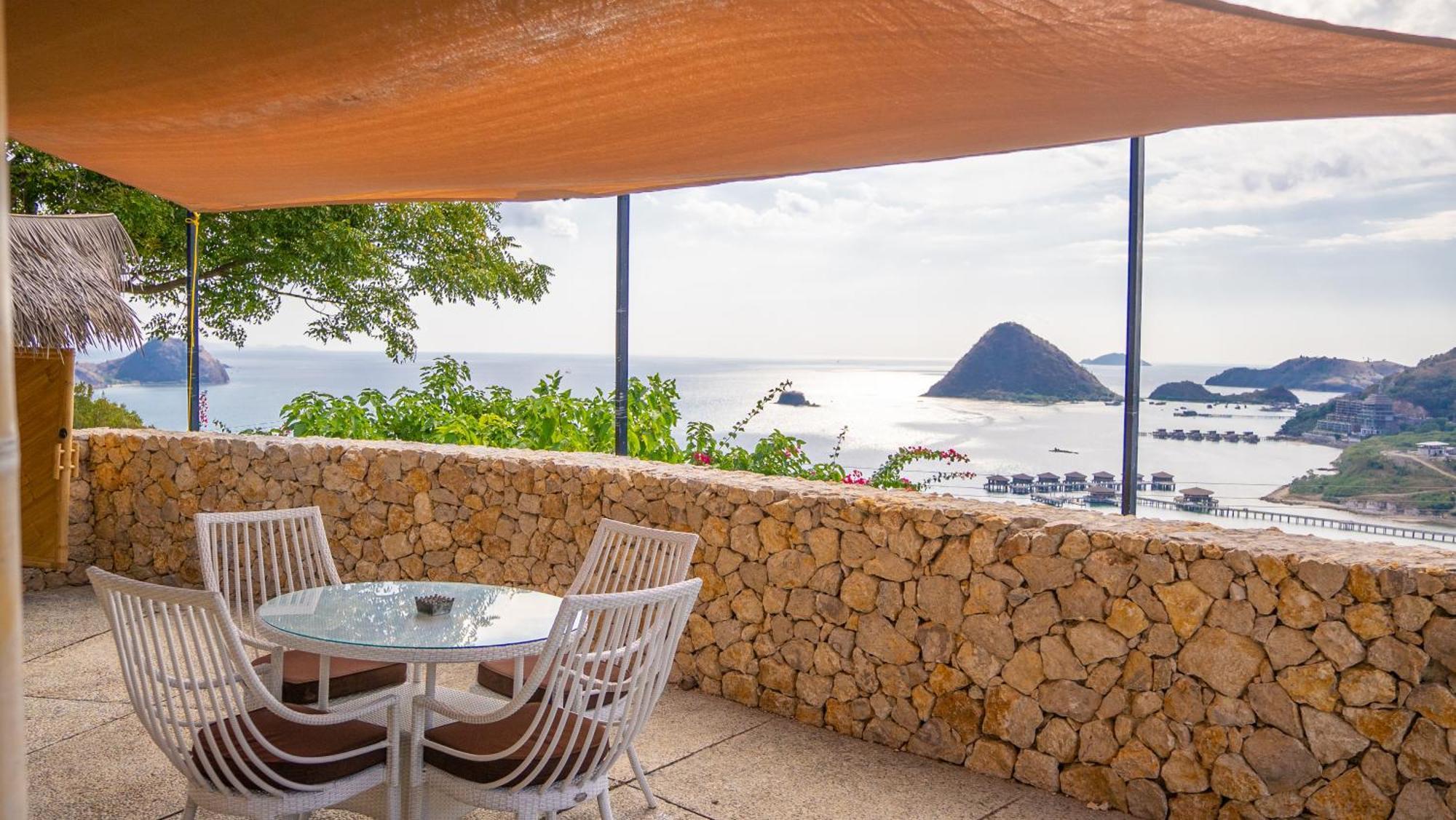 Elang Hillside Bamboo 3* Labuan Bajo